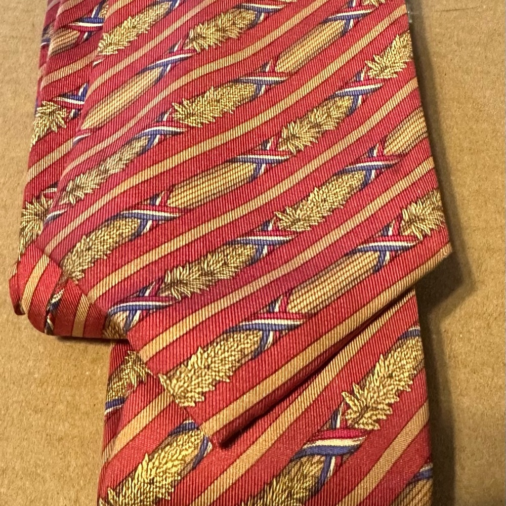 Hermes Red and Gold Patterned Tie